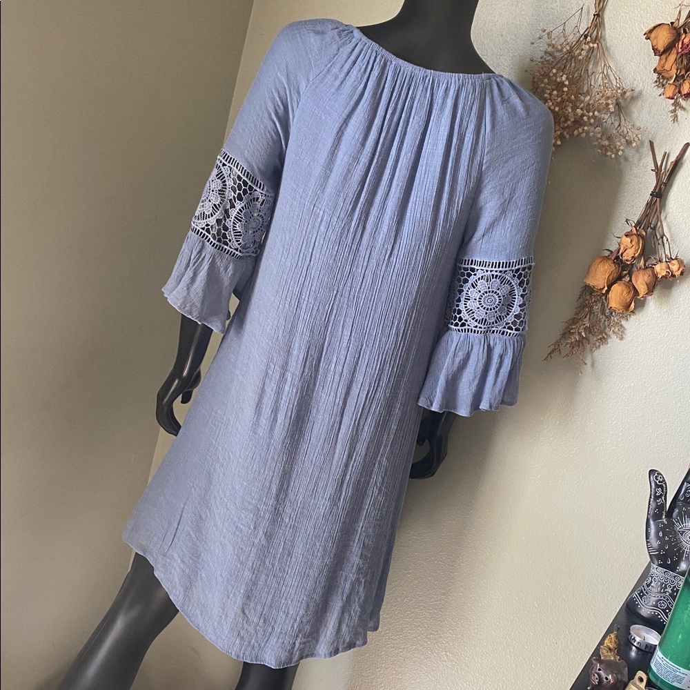 INDIGO ROSE Chic Light Blue Dress with Crochet Sleeves - Picture 10 of 14